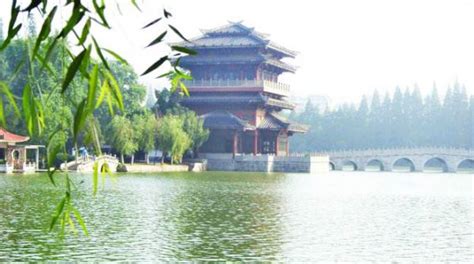 Die Libing Mausoleum -  Ein historisches Rätsel und kulturelles Juwel in Hefei!